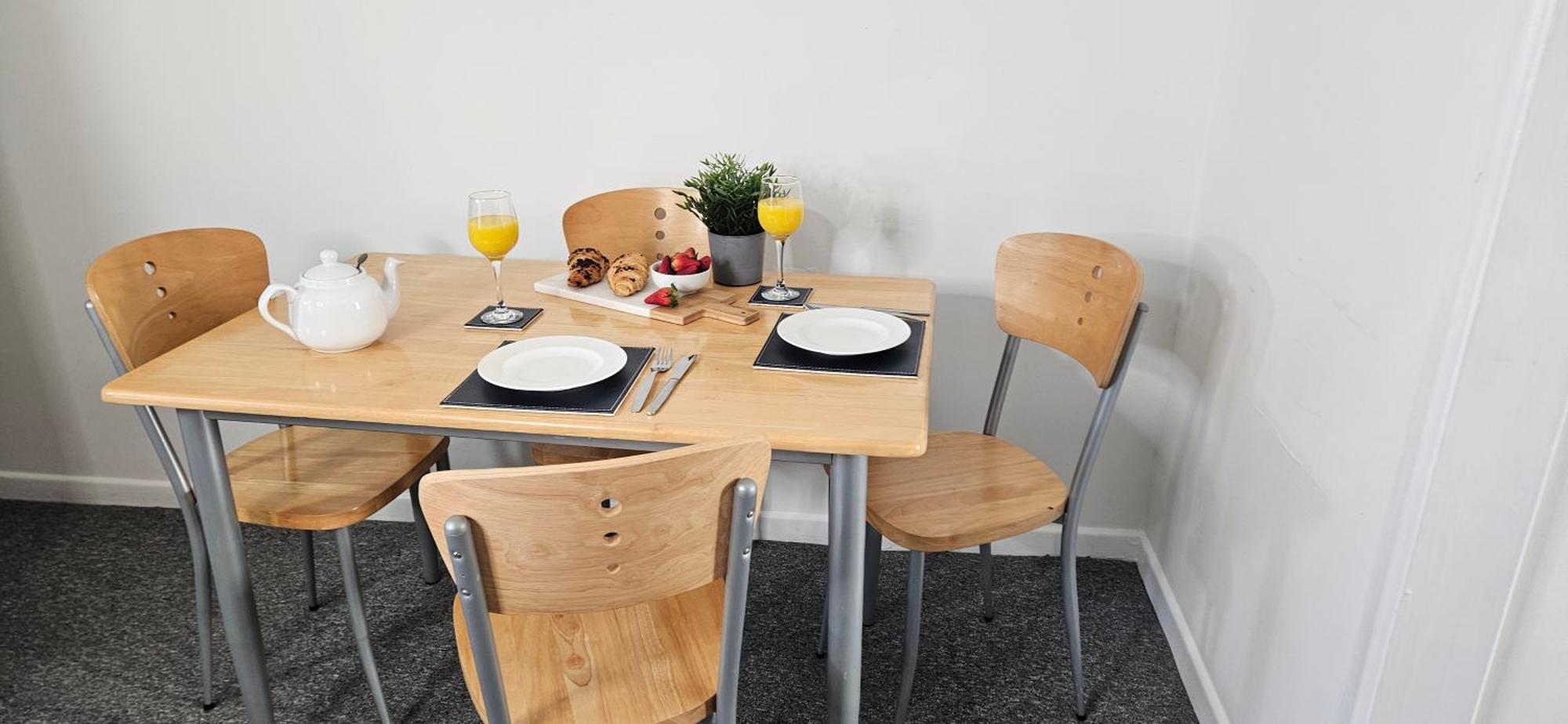 Apartment Spacious 2 Bed Flat In Plymouth